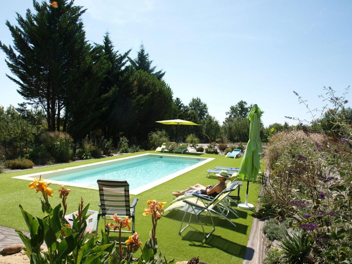 Cozy Cottage In Aquitaine With Private Swimming Pool Peyzac-le-Moustier 외부 사진